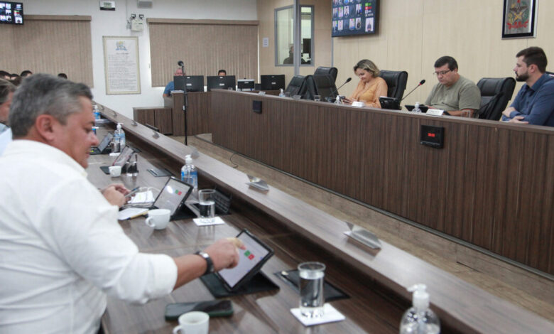 Câmara de Blumenau aprova projeto que proíbe inauguração de obras públicas inacabadas