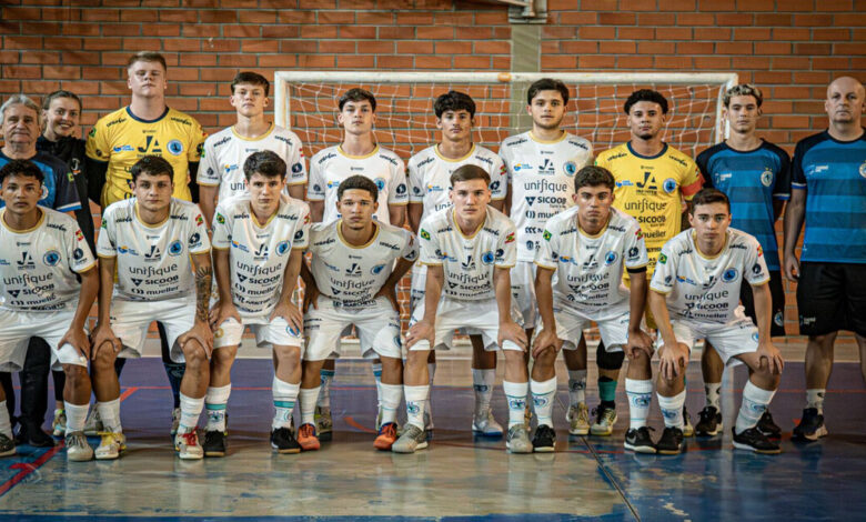 Timbó Futsal é campeão invicto da fase microrregional dos Joguinhos Abertos de SC