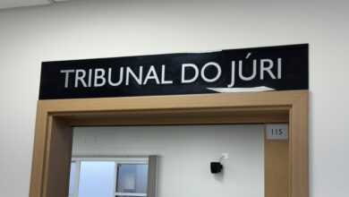 Homem é baleado no rosto após discussão em bar de Rio dos Cedros; autor vai a júri em Timbó