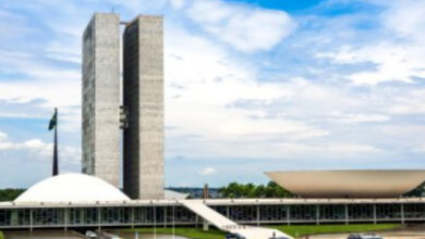 PEC que extingue reeleição para cargos do Executivo a partir de 2030 será analisada nesta quarta (7)