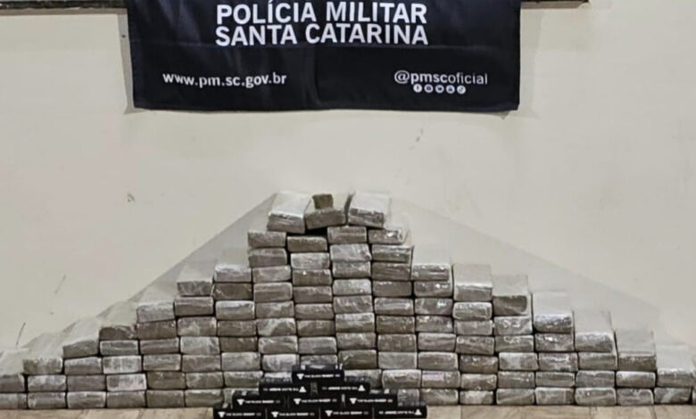 Homens são presos com 100 quilos de maconha durante abordagem em SC