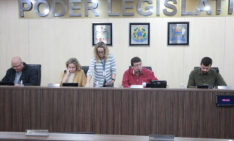 Câmara de Blumenau aprova reajuste nos salários e ampliação do vale-alimentação para servidores municipais