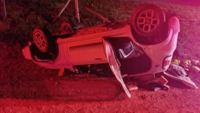 Capotamento deixa um morto e uma ferida em Ascurra