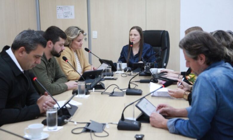 Comissões da Câmara de Blumenau aprovam sete projetos de lei e rejeitam dois