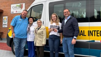 APAE de Timbó recebe van nova com apoio de emenda parlamentar