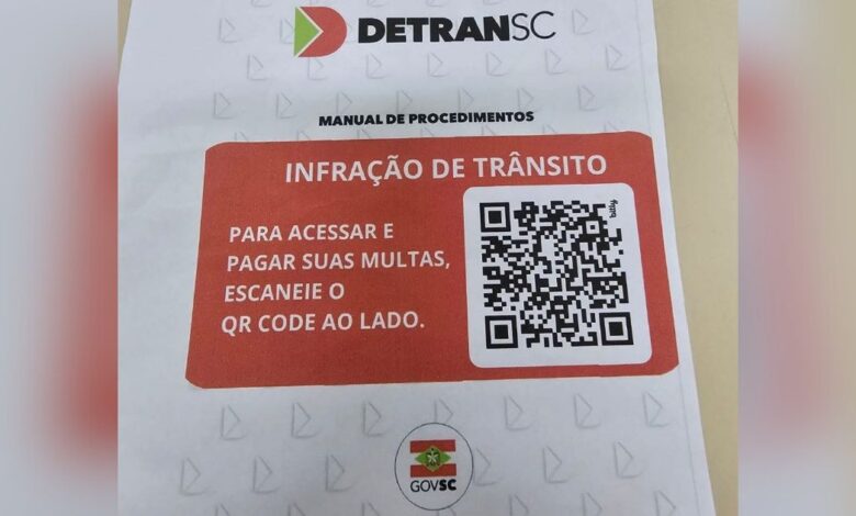 Detran alerta para golpe da falsa multa no parabrisa do carro em Santa Catarina