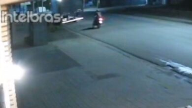 Câmera registra acidente que matou motociclista de 46 anos em Timbó