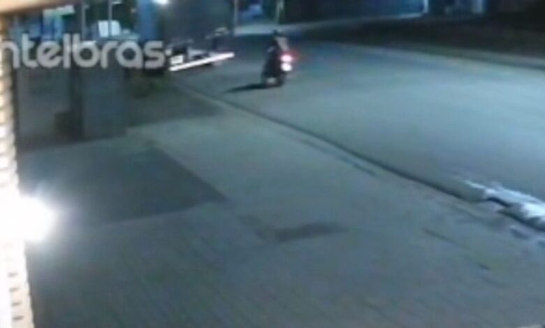 Câmera registra acidente que matou motociclista de 46 anos em Timbó