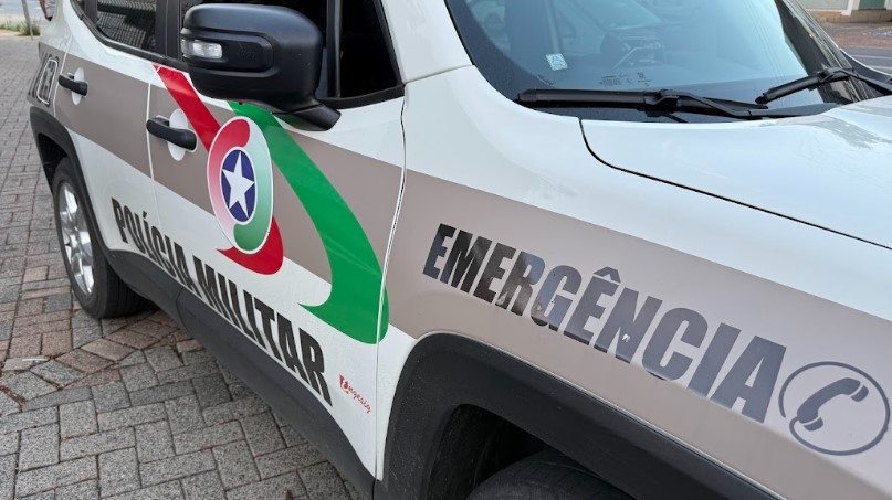 Polícia Militar de Blumenau prende autores de dois assaltos e recupera celulares roubados para devolução às vítimas