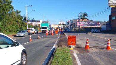 Trecho da Rua 2 de Setembro passa por obras e motoristas devem usar rotas alternativas em Blumenau