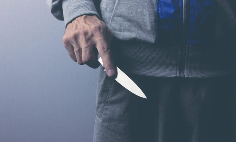 Homem é preso após invadir casa da ex-companheira e ameaçá-la com faca em Blumenau