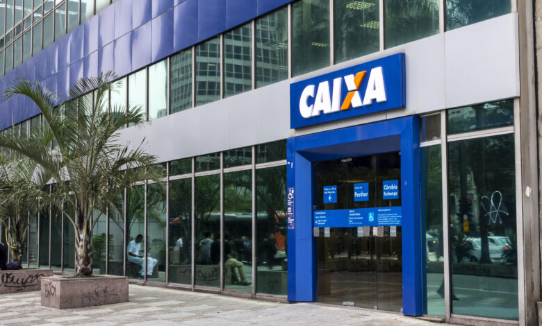 Aposentada cai em golpe dentro de agência da Caixa em Blumenau e perde R$ 1,4 mil