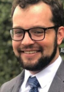 Bombeiros Voluntários realizam buscas no Rio Itajaí-açu por homem desaparecido próximo ao Rio, em Indaial