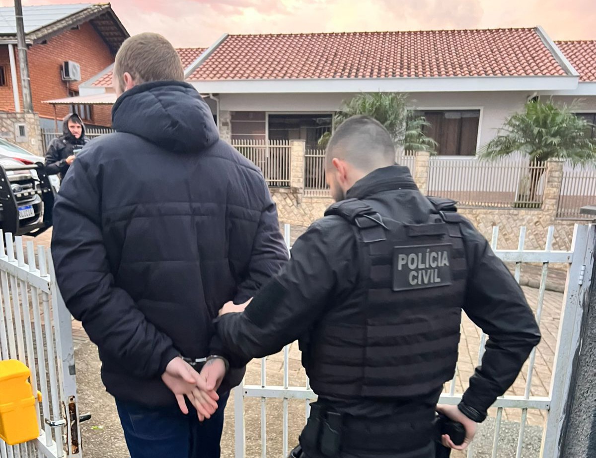 Ação contra facção criminosa no Médio Vale termina com 12 presos