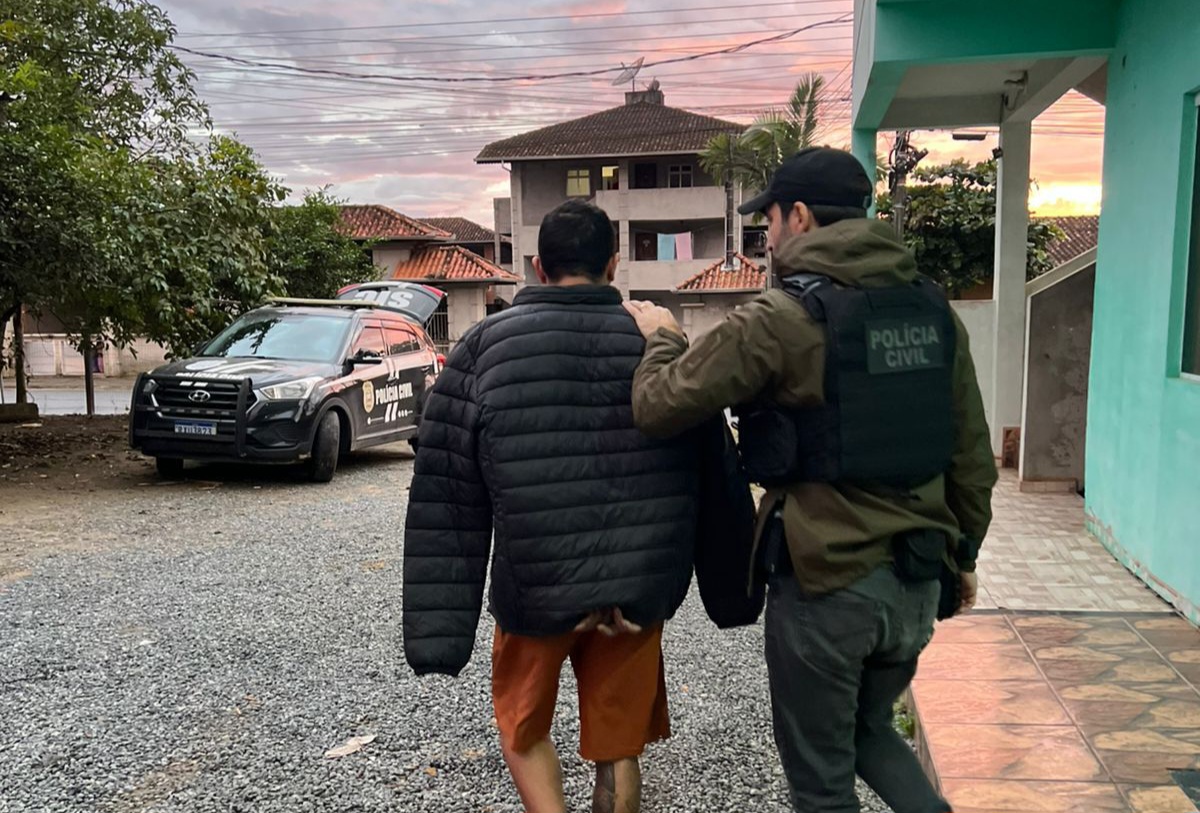 Ação contra facção criminosa no Médio Vale termina com 12 presos