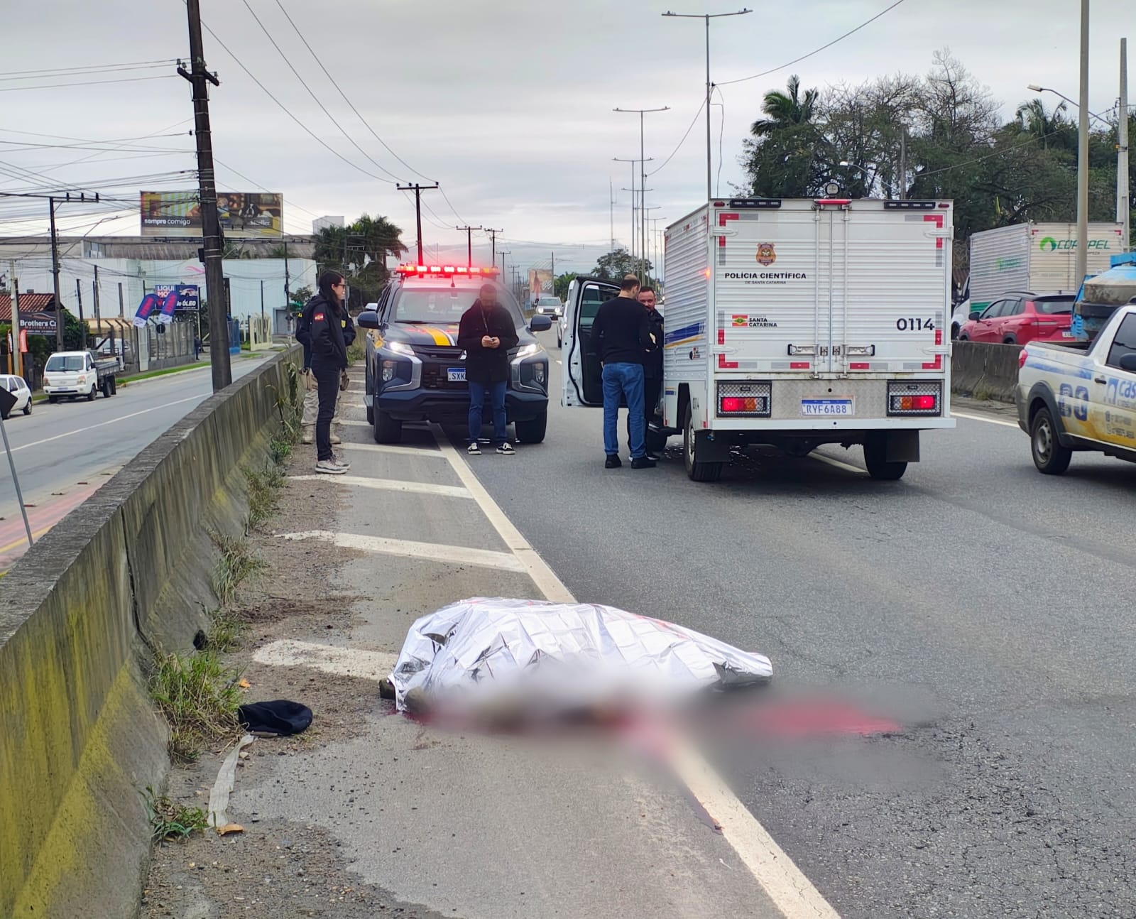 Homem morre atropelado ao tentar atravessar BR-280 em Guaramirim