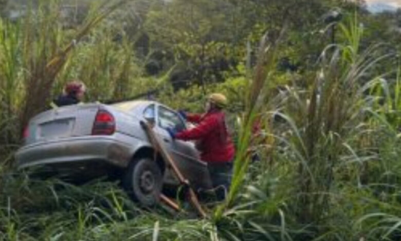 Homem sofre convulsões após sair da pista e cair em ribanceira em Pomerode