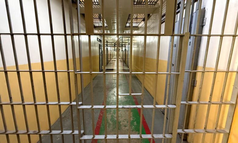 Homem de 34 anos é preso por armazenar e divulgar conteúdo sexual de menores