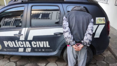Polícia Civil faz operação em centro de recuperação em Indaial; um interno foi preso
