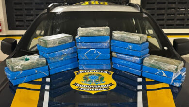 Tentou fugir, mas levou a pior! Após tentar escapar da PRF, motorista é preso com 25 kg de cocaína em SC