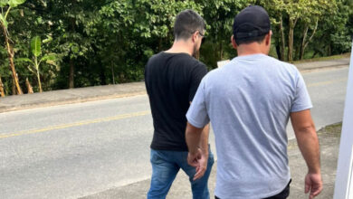 Homem de 48 anos condenado por latrocínio é preso pela DIC em Blumenau