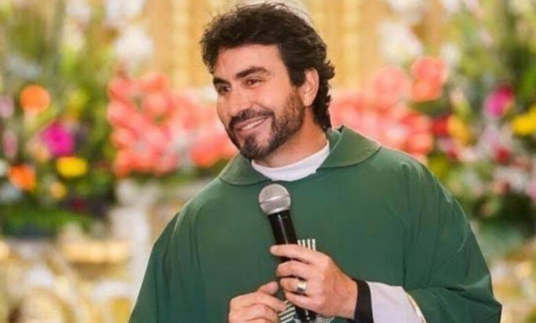 Padre Fábio de Melo é denunciado ao Vaticano após polêmica em loja de Joinville