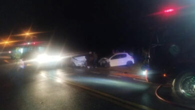 Colisão entre carros deixa três feridos na BR-470, entre Apiúna e Ibirama