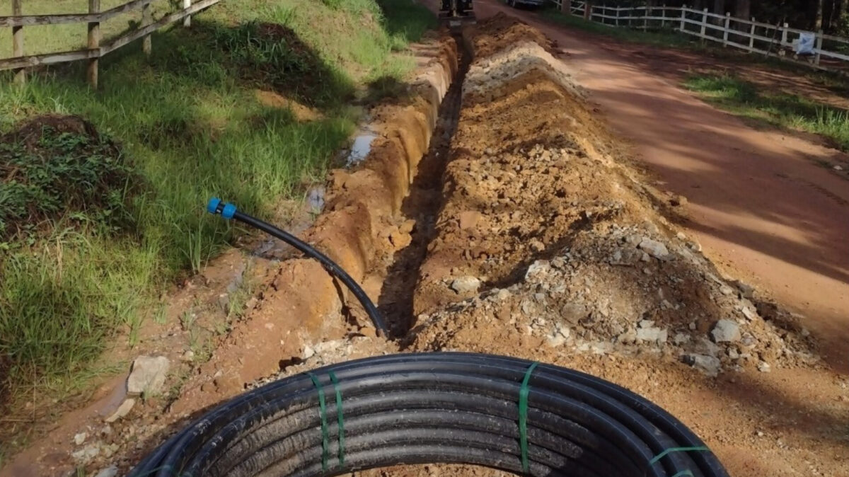 Moradores de área rural de Ascurra recebem rede de água tratada pela 1ª vez