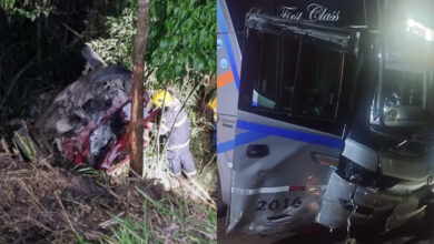 Carro colide contra ônibus e despenca em ribanceira na BR-470, em Rio do Sul