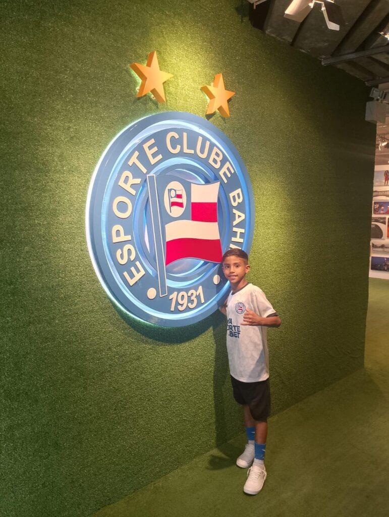 Menino de 9 anos, de Timbó, é aprovado para a base do Esporte Clube Bahia