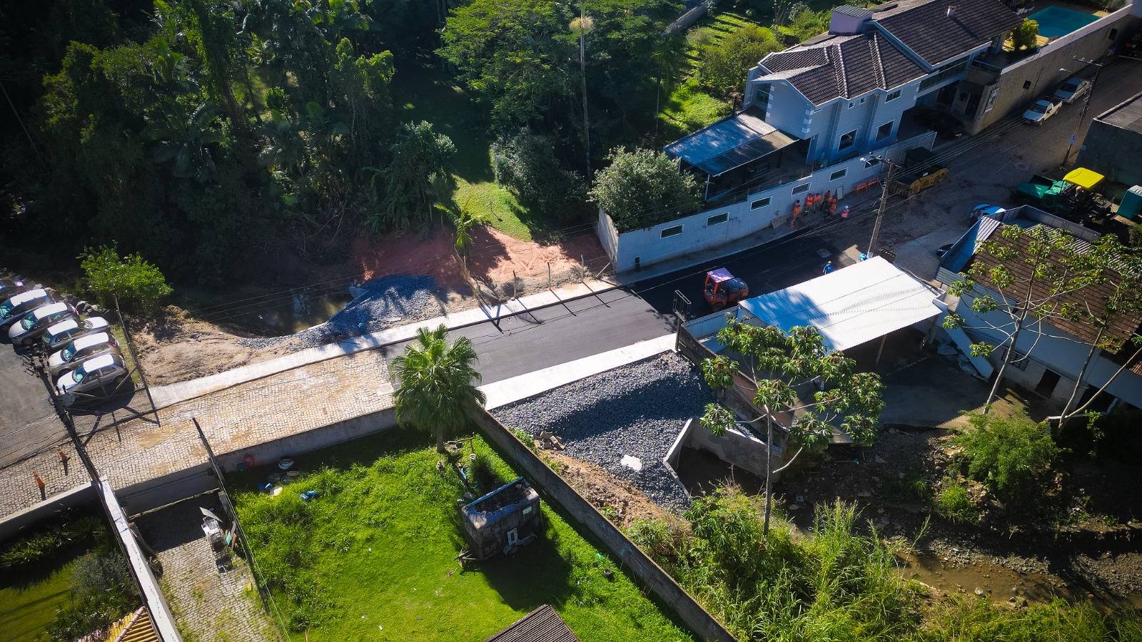 Rua Fides Deeke é liberada após obra de recuperação em Blumenau