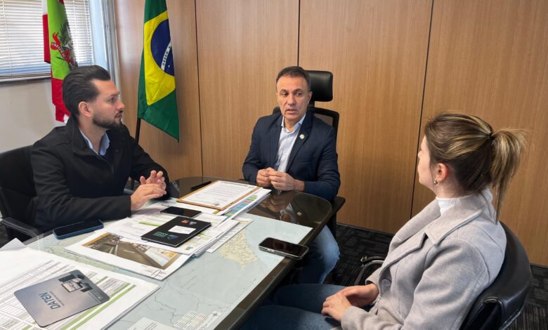 Ascurra busca avanços em infraestrutura com apoio do Governo do Estado