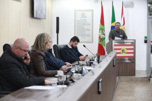 Câmara de Blumenau aprova diretrizes que vão nortear orçamento municipal de 2026