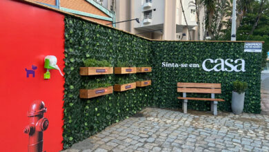 Casa Express transforma tapume de obra em praça no bairro Victor Konder, em Blumenau