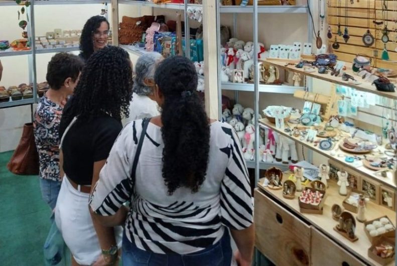 SC destaca valor do artesanato com mais de R$ 120 mil em vendas durante feira em Pernambuco