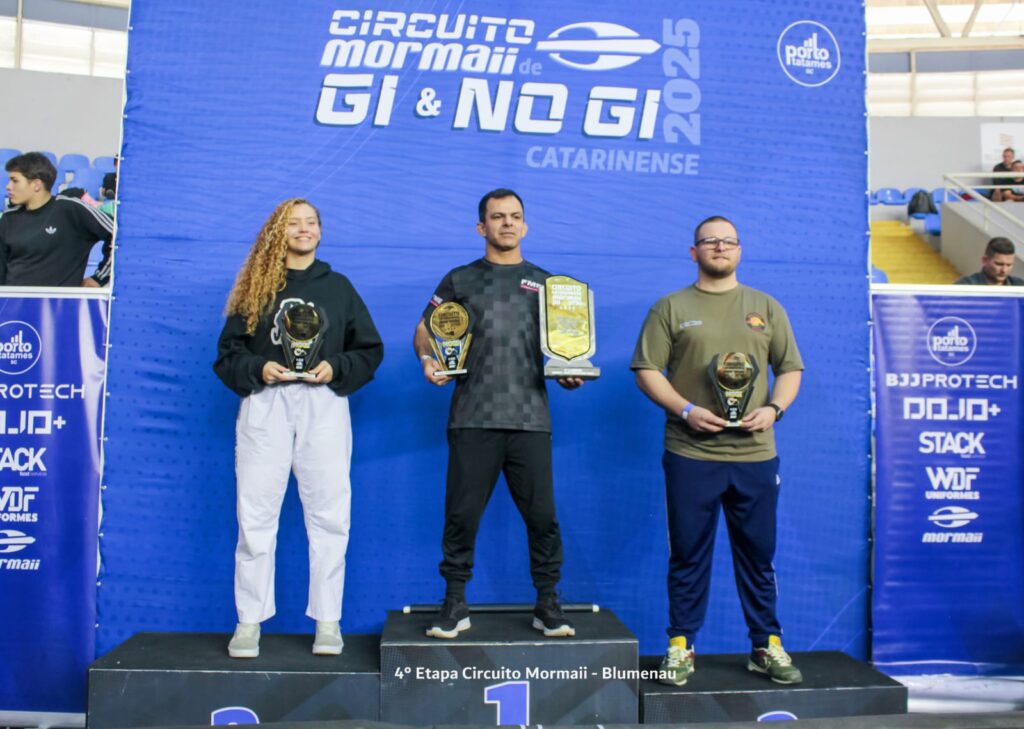 Indaial brilha na 4ª etapa do Catarinense de Jiu-Jitsu e revela nova safra de campeões