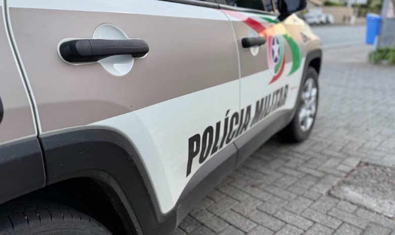 Mulher é morta a tiros em Rio do Sul e ex-companheiro é preso no Paraná horas depois