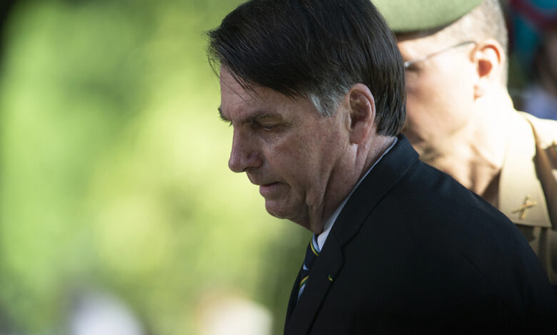 Urgente: Bolsonaro é levado para colocar tornozeleira eletrônica após ordem do STF em Brasília