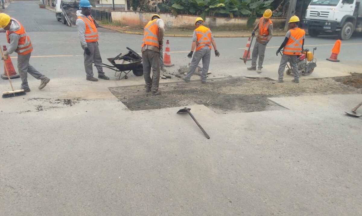 Operação tapa-buraco: Samae intensifica reparos nos bairros de Timbó