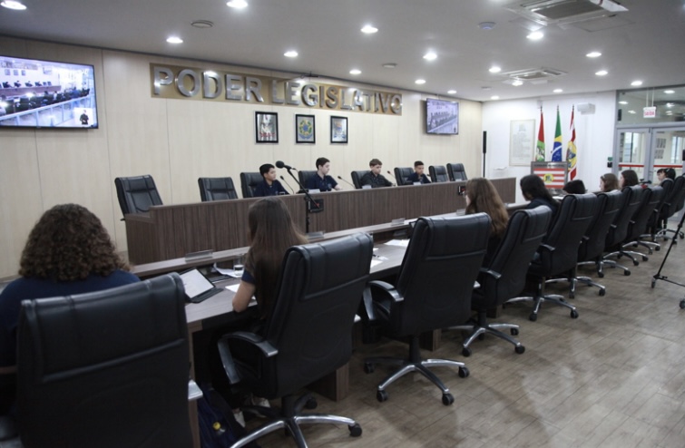 Chapa 1 é eleita para comandar a Câmara Mirim de Blumenau no segundo semestre de 2025