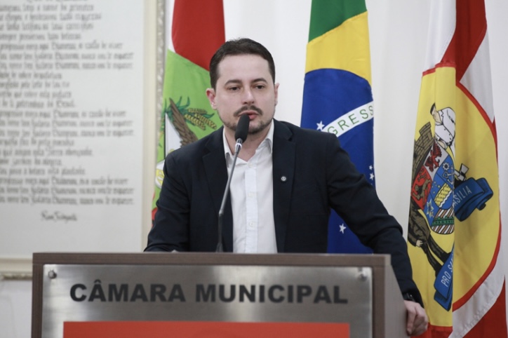 Vereadores de Blumenau aprovam medidas em defesa da população LGBTQIA+ e reformulação de incentivos fiscais