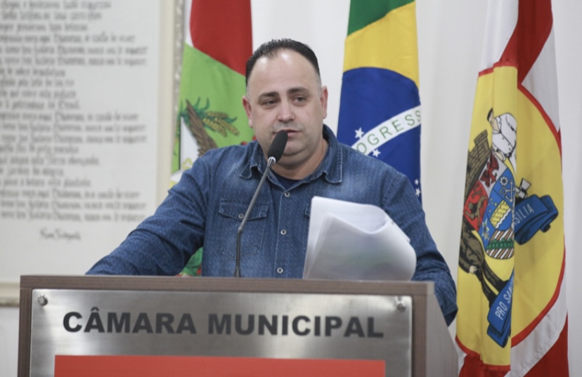 Vereadores de Blumenau aprovam medidas para fila do CEMEA, vias intermunicipais e proteção animal