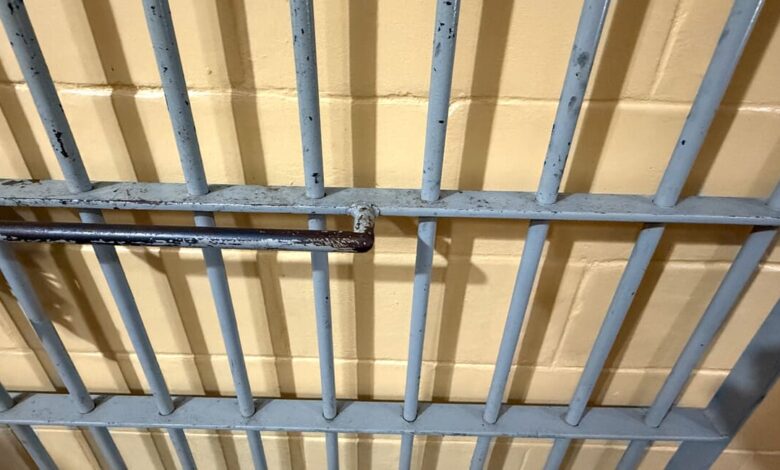 Homem é preso em Timbó por ameaça após cumprimento de mandado judicial