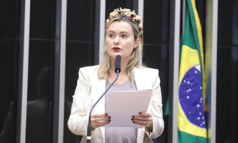 Comissão de turismo aprova projeto que cria o Marco legal do turismo itinerante