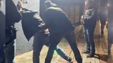 Homem agride ex-companheira após trocar fechadura do apartamento e quebrar celular em Timbó