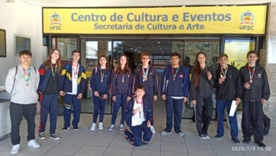 Estudantes de Timbó viajam para receber premiação da Olimpíada Brasileira de Matemática