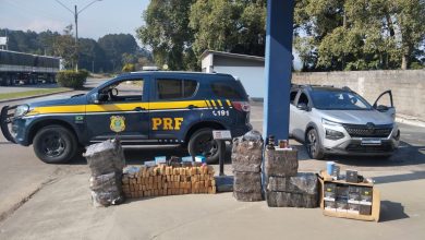 Casal é preso com mais de 230 kg de drogas e produtos contrabandeados na BR-470, em Rio do Sul