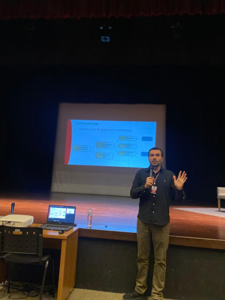 Valorização profissional pauta formação da rede municipal de ensino em Timbó