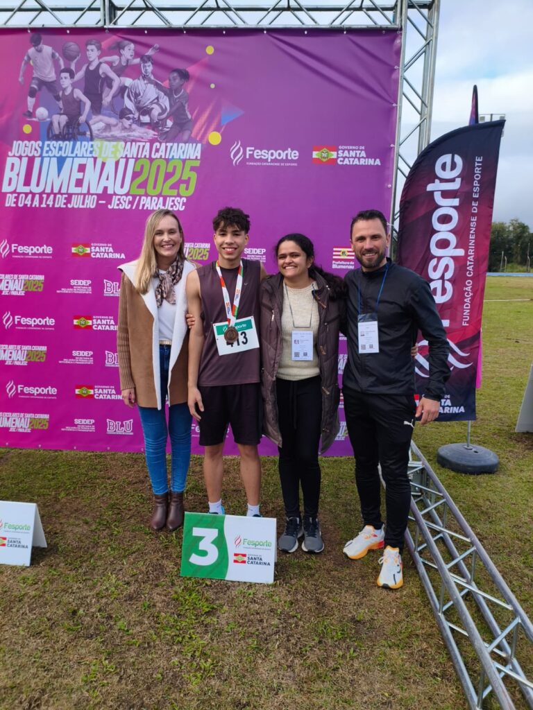 Com apenas dois atletas no estadual, Timbó retorna dos JESC com medalhas