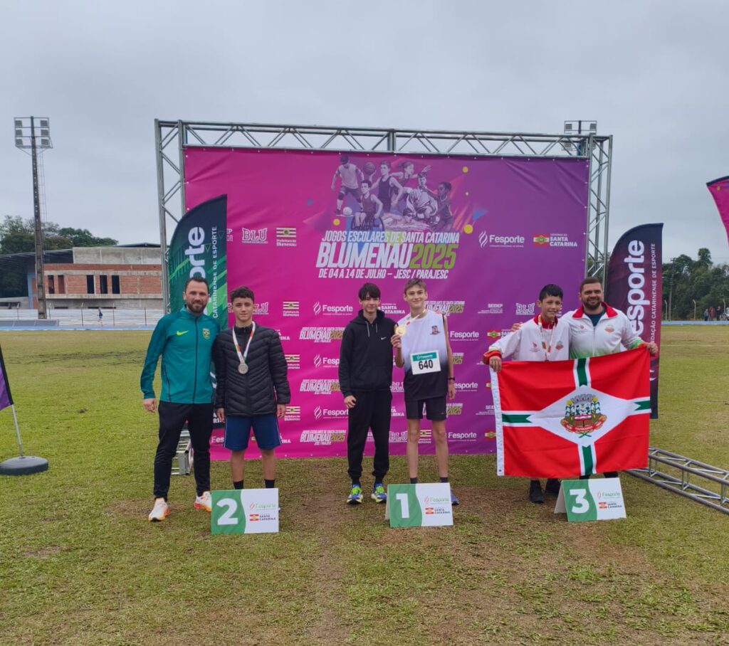 Com apenas dois atletas no estadual, Timbó retorna dos JESC com medalhas